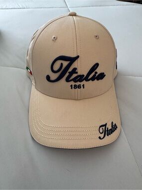 Italia Embroidered Baseball Cap - Beige